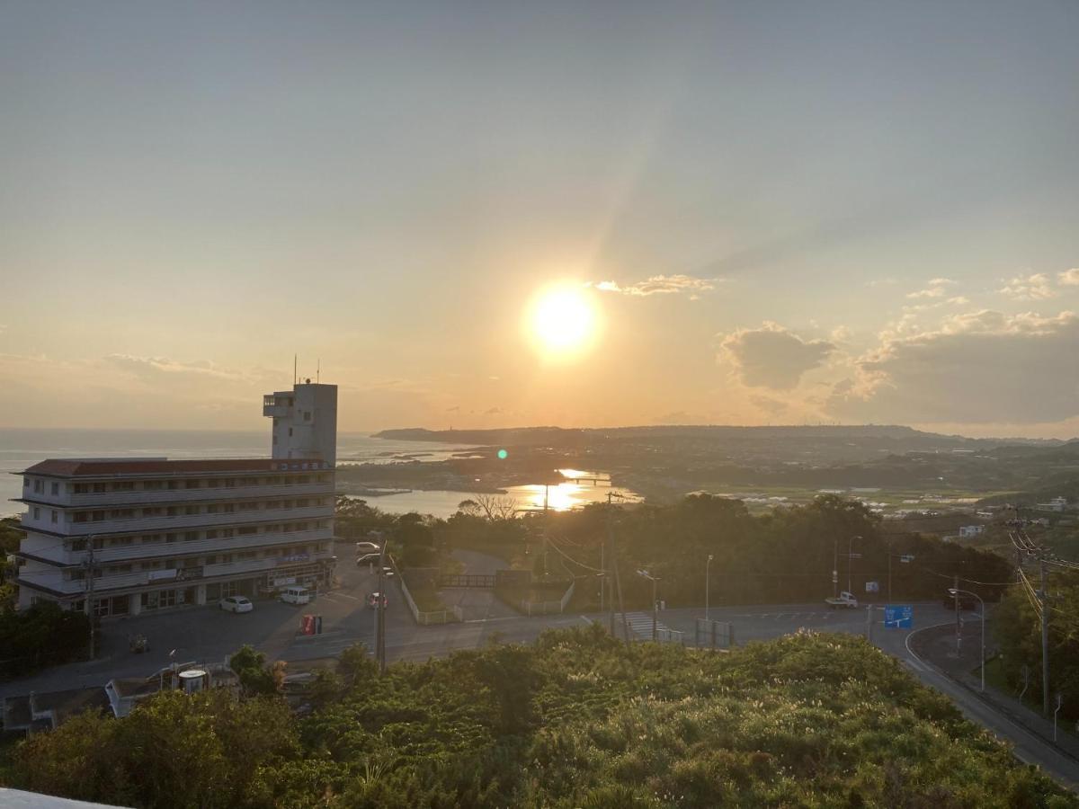 Condominium Hotel Okinawa Yumeto - Vacation Stay 72970V Nanjo Exterior photo